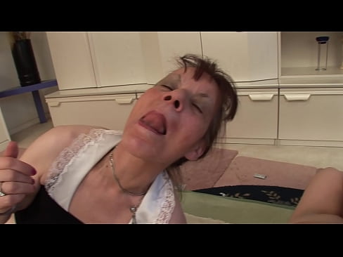 ❤️ Bi amona eta aitona batek hirukotea dute ❤ Kalitatezko pornoa %eu.pornpk.ruan ️❤